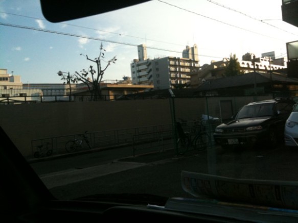 dawn raid on higashi osaka for love and flowers. least the light is pretty i suppose